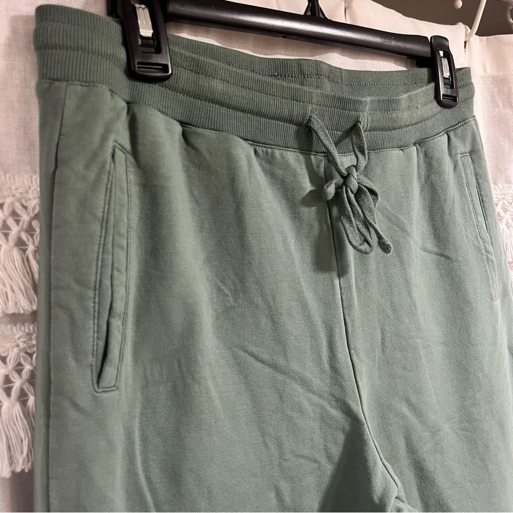 Barefoot Dreams Green Joggers with Cozy Fit - Picture 3 of 9